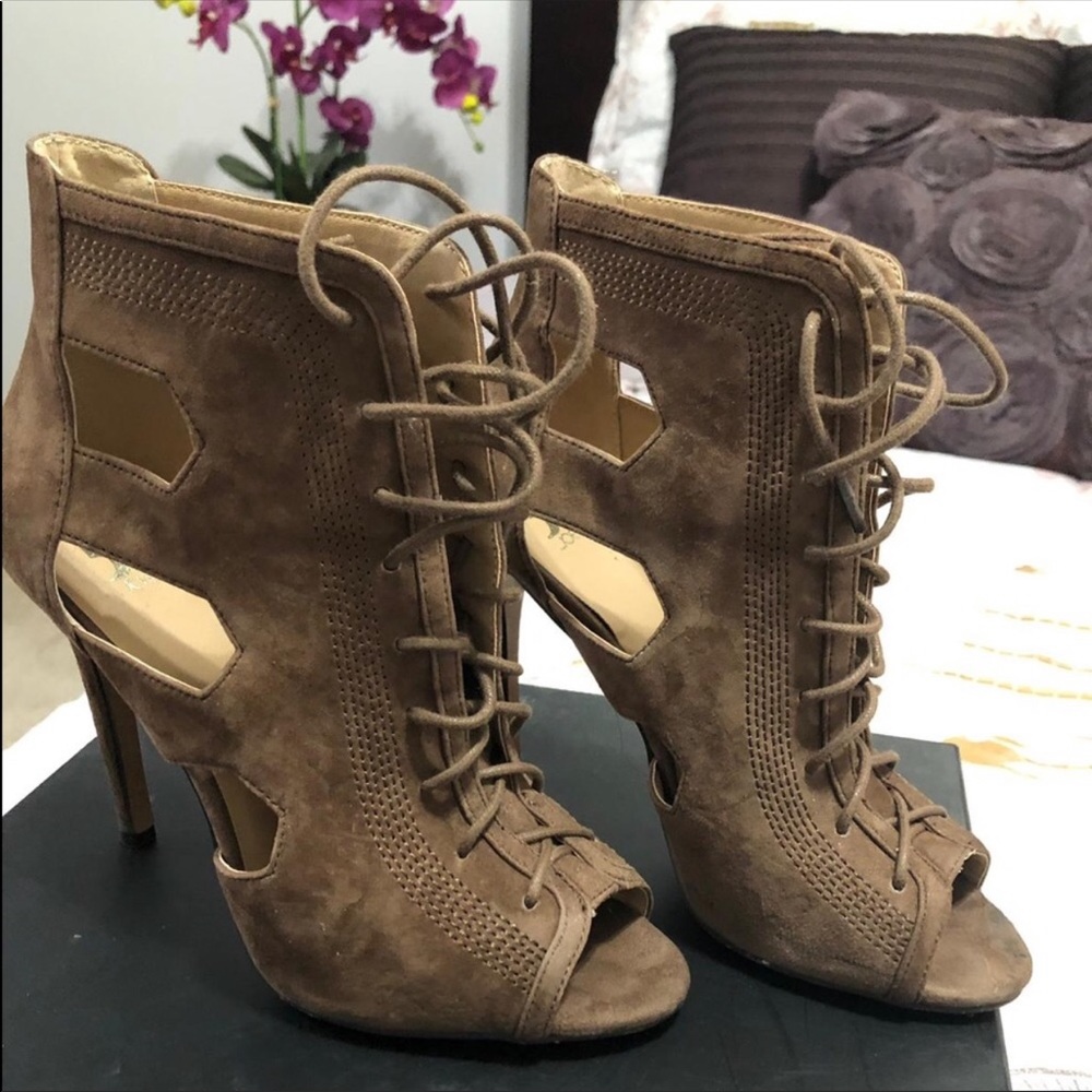 Joes jeans Humbolt lace up booties